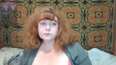 Snapshot of patsyorose chatting on October 6, 1:47 am PatsyORose online show from October 6, 1:47 am