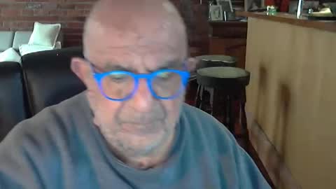 Snapshot of patvac chatting on October 25, 10:15 pm patvac online show from October 25, 10:15 pm