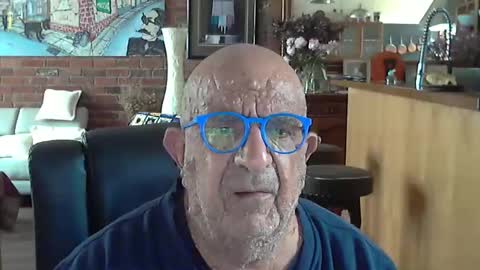 Snapshot of patvac chatting on November 17, 11:32 pm patvac online show from November 17, 11:32 pm