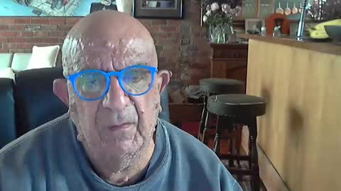 Snapshot of patvac chatting on November 21, 11:58 pm patvac online show from November 21, 11:58 pm