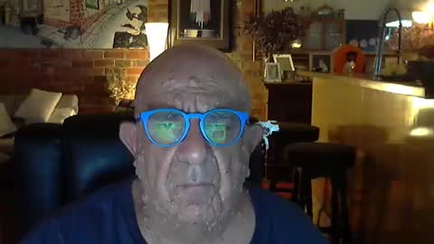 Snapshot of patvac chatting on December 5, 12:47 pm patvac online show from December 5, 12:47 pm