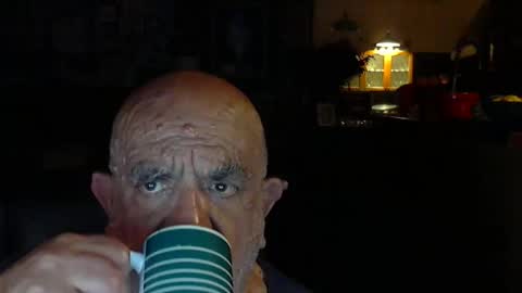 Snapshot of patvac chatting on December 21, 4:03 pm patvac online show from December 21, 4:03 pm