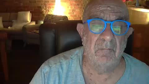 Snapshot of patvac chatting on March 8, 2:21 pm patvac online show from March 8, 2:21 pm