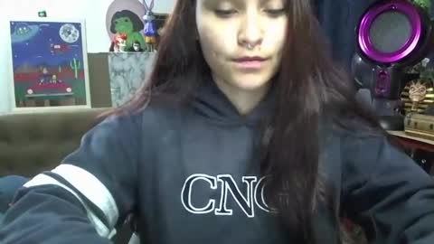 Snapshot of pau_cat chatting on March 21, 8:19 am Pau online show from March 21, 8:19 am