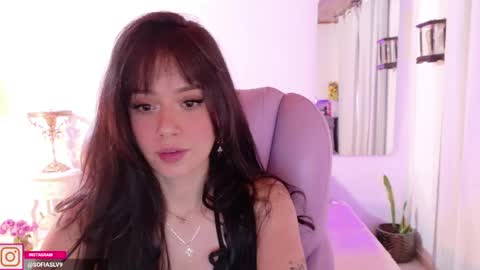 Snapshot of pau_cute chatting on May 2, 4:45 pm Sofa online show from May 2, 4:45 pm