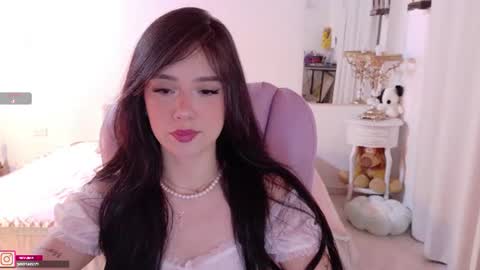 Snapshot of pau_cute chatting on July 2, 4:07 am Sofa online show from July 2, 4:07 am
