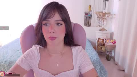 Snapshot of pau_cute chatting on July 5, 4:30 am Sofa online show from July 5, 4:30 am