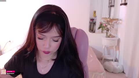 Snapshot of pau_cute chatting on July 16, 7:20 pm Sofa online show from July 16, 7:20 pm