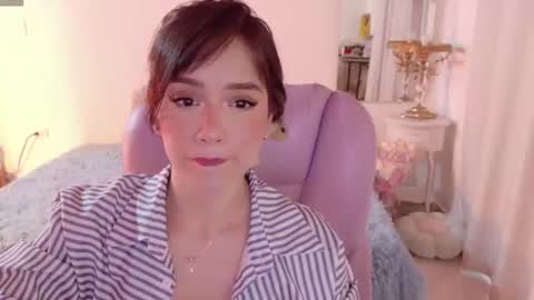 Snapshot of pau_cute chatting on July 21, 9:50 pm Sofa online show from July 21, 9:50 pm