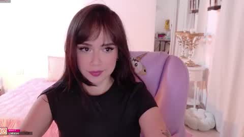Snapshot of pau_cute chatting on August 1, 4:01 am Sofa online show from August 1, 4:01 am