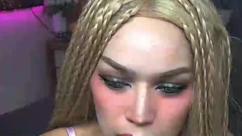 Paula online show from February 19, 10:12 am