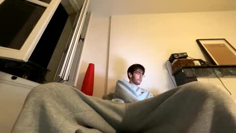 paul442386 online show from April 20, 10:22 pm