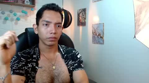 Snapshot of paul_cros chatting on May 26, 11:17 am paul_cros online show from May 26, 11:17 am