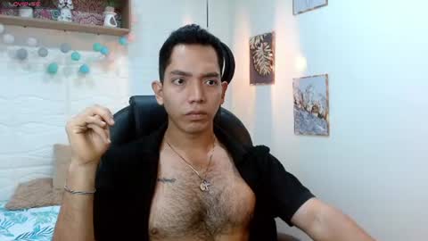 Snapshot of paul_cros chatting on June 19, 11:25 am paul_cros online show from June 19, 11:25 am