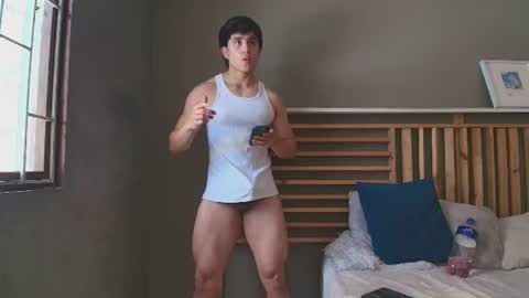 Snapshot of paul_evanss chatting on July 28, 3:43 pm Paul online show from July 28, 3:43 pm