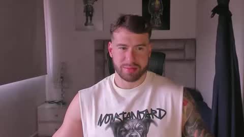 PAUL ROGER online show from March 15, 4:57 pm