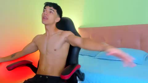 Snapshot of paul_sexycock chatting on February 1, 4:11 pm paul_sexycock online show from February 1, 4:11 pm