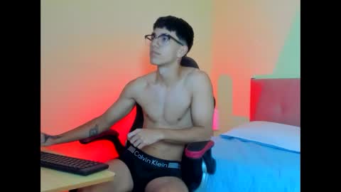 Snapshot of paul_sexycock chatting on February 11, 6:22 pm paul_sexycock online show from February 11, 6:22 pm