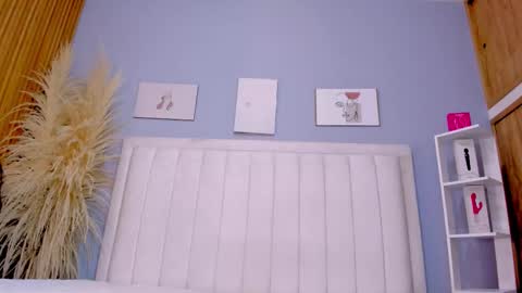 Pau online show from November 12, 7:24 pm