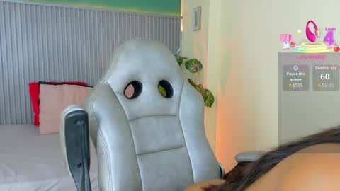 Snapshot of paula_cruzz chatting on June 15, 8:44 pm PAULA CRUZ online show from June 15, 8:44 pm