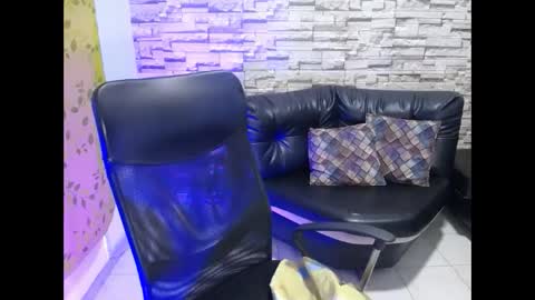 paula ross online show from May 27, 1:57 am
