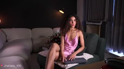 Snapshot of paulacora100 chatting on June 21, 7:05 pm Paula online show from June 21, 7:05 pm