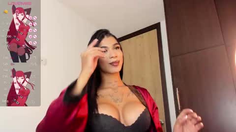 Snapshot of paulett_g chatting on January 18, 1:53 am Paulett online show from January 18, 1:53 am