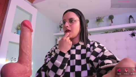 paulha_miller online show from November 4, 12:15 pm