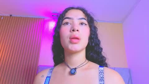 paulina  online show from March 13, 7:53 pm