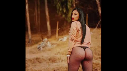 paulina online show from December 4, 6:50 pm