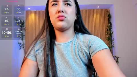 Snapshot of paulina_sweett chatting on May 7, 1:05 pm Paulina online show from May 7, 1:05 pm