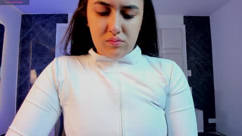 Snapshot of paulina_sweett chatting on May 20, 11:27 am Paulina online show from May 20, 11:27 am