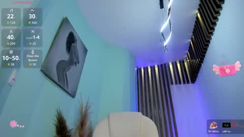 Paulina Belle online show from October 28, 3:25 pm