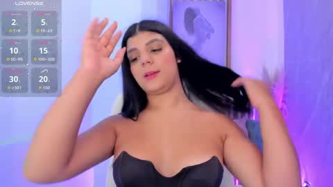 Paulina Belle online show from April 30, 1:50 pm