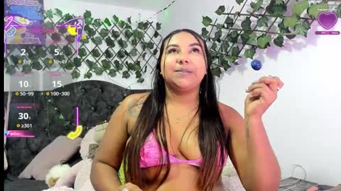 Snapshot of paulinaswan_ chatting on November 25, 4:34 am Paulina online show from November 25, 4:34 am