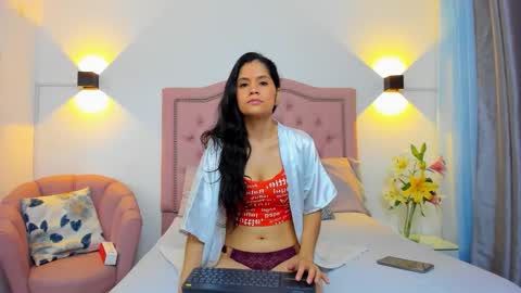 paulinavera online show from March 7, 12:13 pm