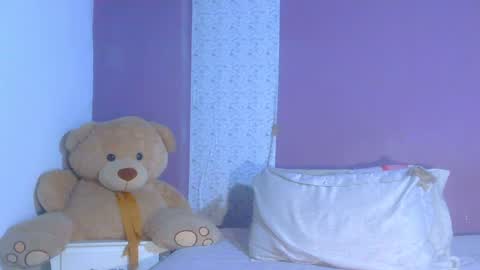 Snapshot of paulinawilliams chatting on July 21, 6:21 pm paulina online show from July 21, 6:21 pm