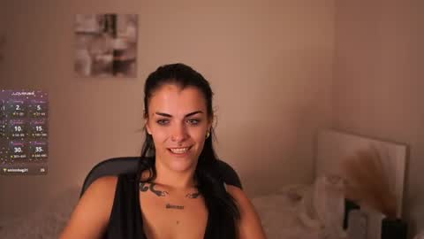 Pauline online show from July 24, 8:23 am