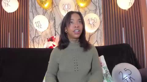 Snapshot of pauline_fox chatting on November 16, 3:23 am Pauline online show from November 16, 3:23 am