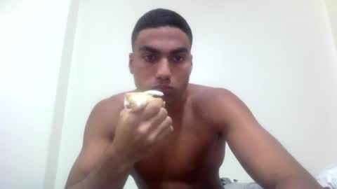 Snapshot of paulobonaventuree chatting on April 15, 7:58 pm paulo online show from April 15, 7:58 pm