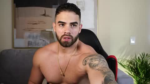 Paul Phoenix online show from April 27, 7:34 pm