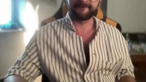 Snapshot of paulsimpsn chatting on September 23, 7:55 am love bush online show from September 23, 7:55 am