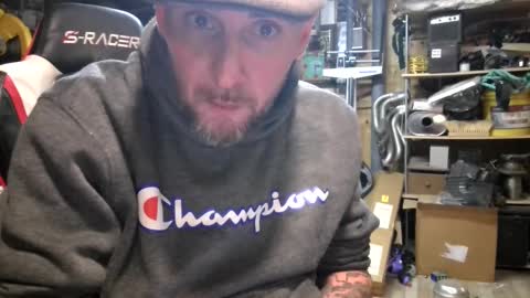Snapshot of paulstetson chatting on December 19, 4:52 am paulstetson online show from December 19, 4:52 am