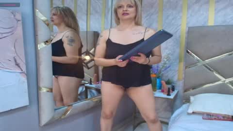 Snapshot of paultte chatting on May 19, 3:18 pm paultte online show from May 19, 3:18 pm