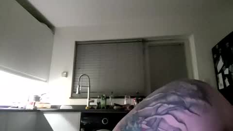 pauluk24 online show from March 18, 2:04 am