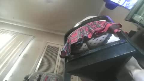 Snapshot of paulvert chatting on January 12, 10:15 pm Paulvert online show from January 12, 10:15 pm