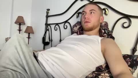 Snapshot of pavelrey chatting on June 10, 8:13 am Pavel online show from June 10, 8:13 am