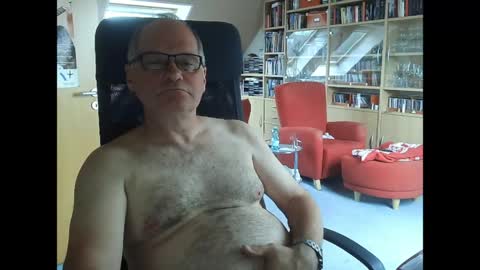 Pavlov aka Peter online show from May 11, 8:20 am