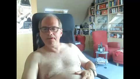 Pavlov aka Peter online show from June 19, 8:51 am