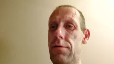 Snapshot of pawel1984wegrzyn42 chatting on June 20, 6:22 pm Pawel42POLAND online show from June 20, 6:22 pm